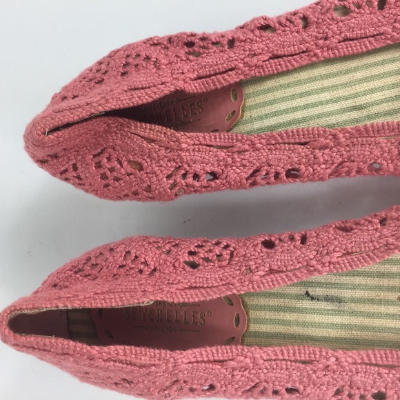 Seychelles Pink Embroidery Kitten Heels Flats - Picture 2 of 5